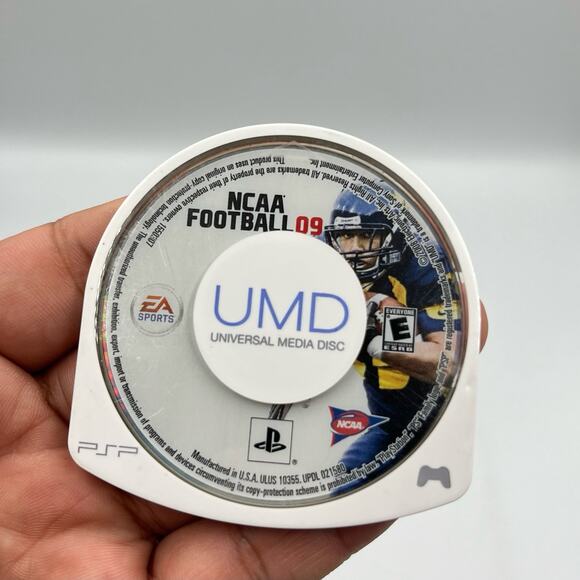 NCAA Football 09 Sony PSP Video Game UMD PlayStation Portable EA Sports Tested - Picture 1 of 5